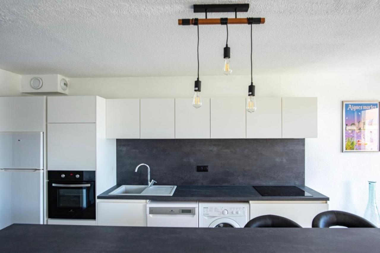 Superb Apartment Near The Port And The Sea モーギオ エクステリア 写真